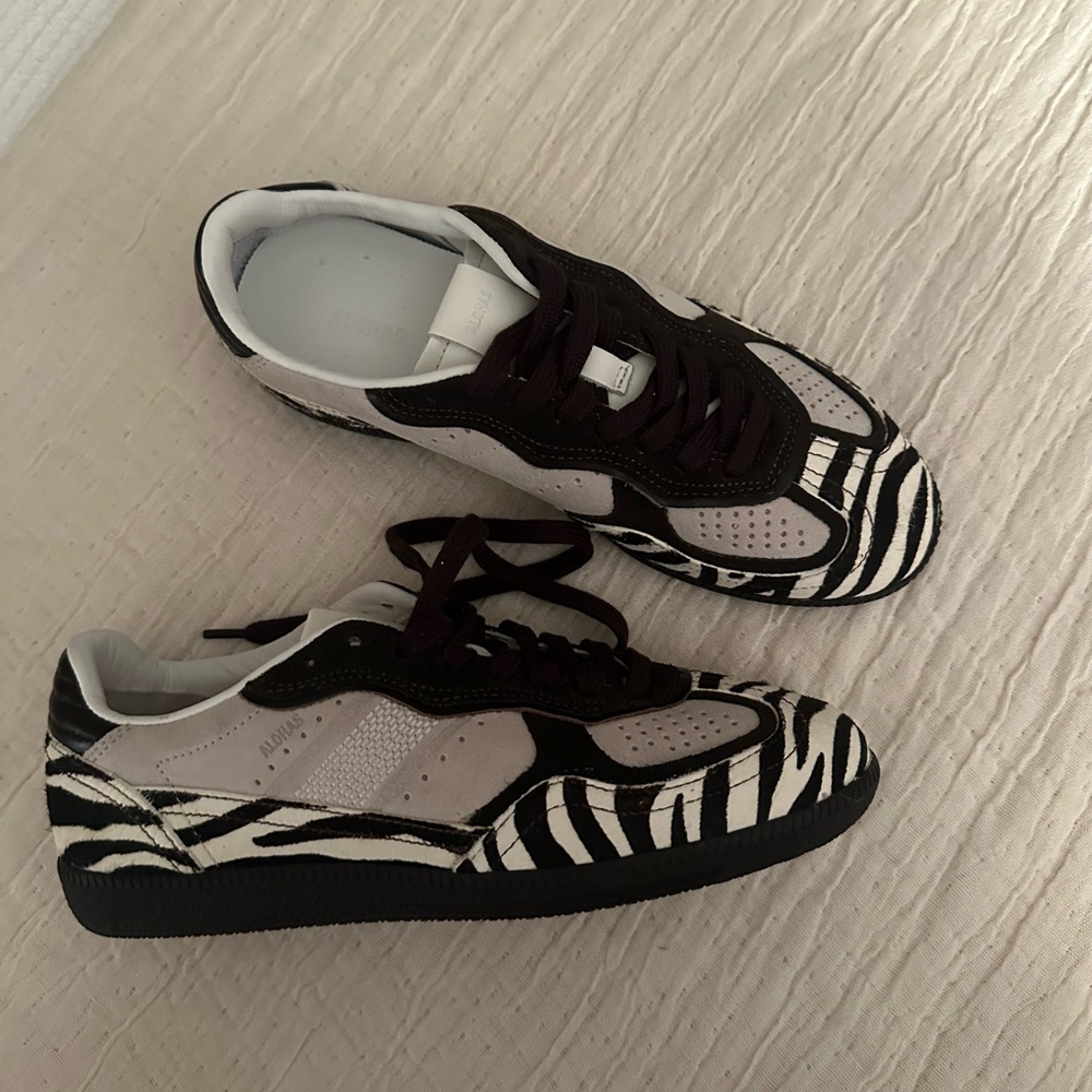 Alohas 490 Rife Animal Print Sneaker, Zebra, NWOB, Size 6.5 - Picture 3 of 5